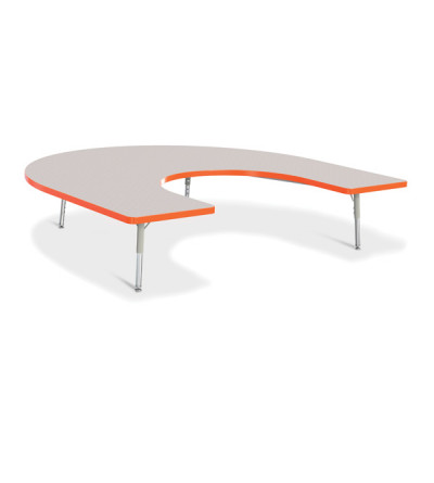 Berries® Horseshoe Activity Table